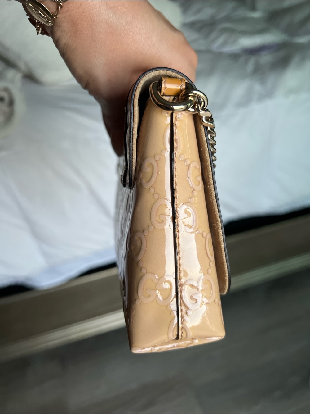 Gucci Patent Mayfair Shoulder/Clutch bag with Gold Chain - Picture 7 of 11